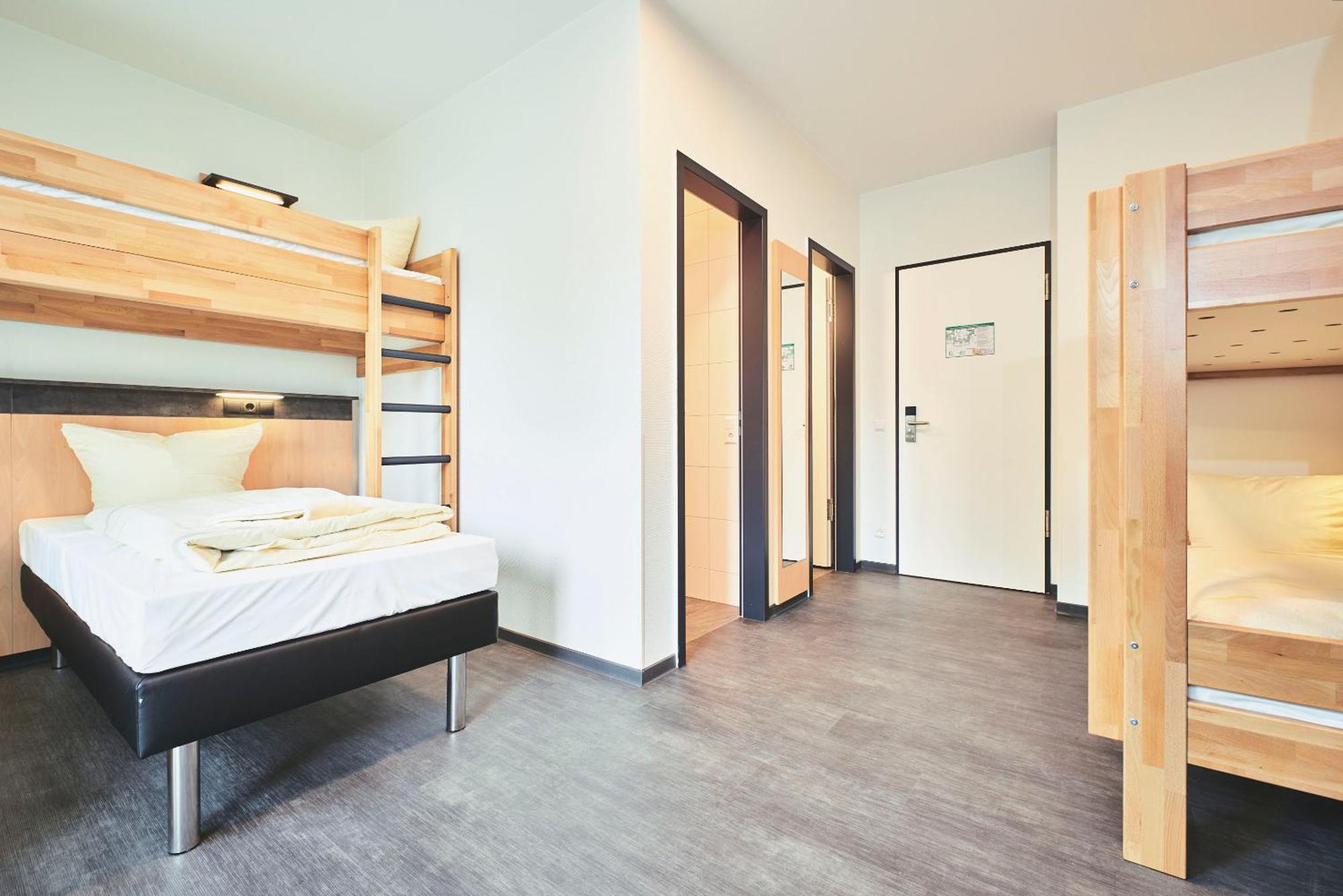 Jugendgaestehaus Aasee Munster  Bagian luar foto